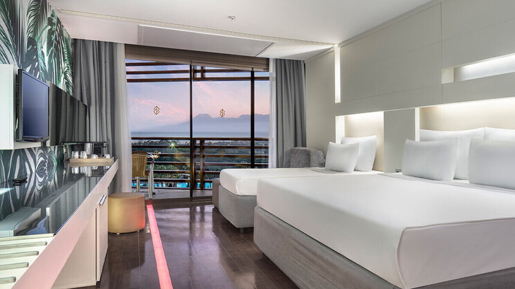 Nirvana Cosmopolitan